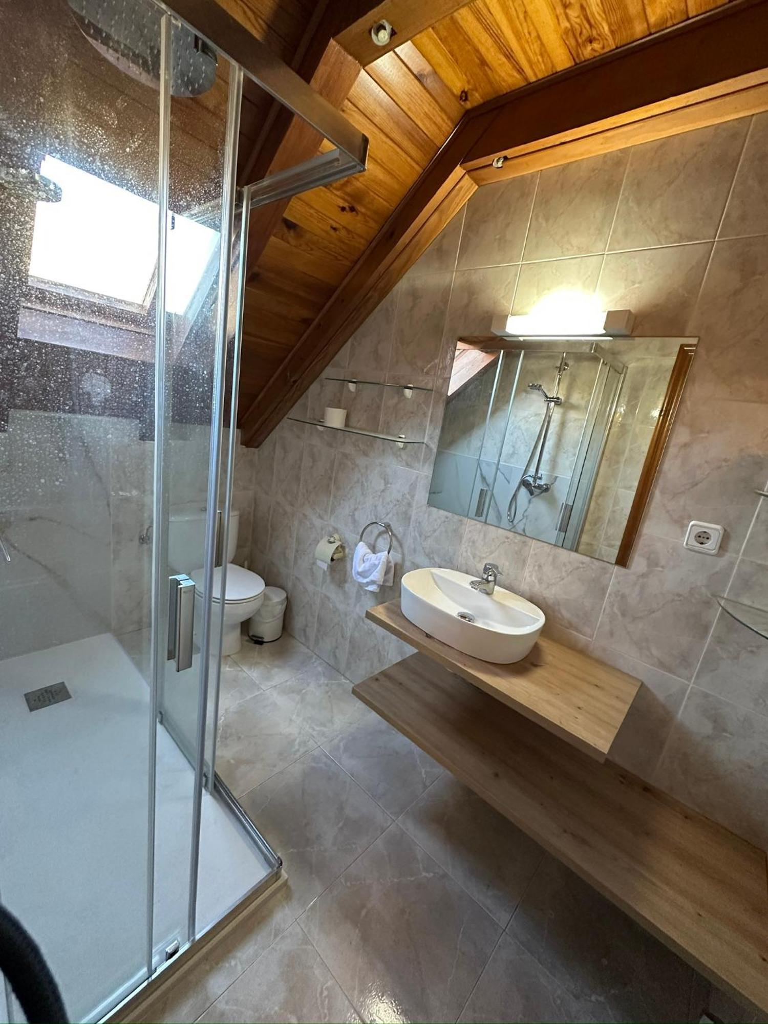 Hostal Ezkaurre Isaba Εξωτερικό φωτογραφία