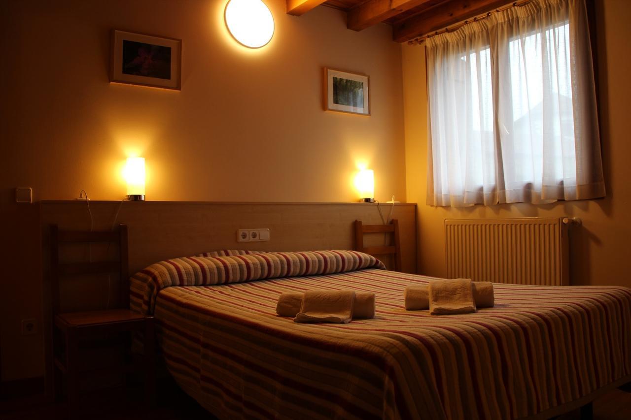 Hostal Ezkaurre Isaba Εξωτερικό φωτογραφία