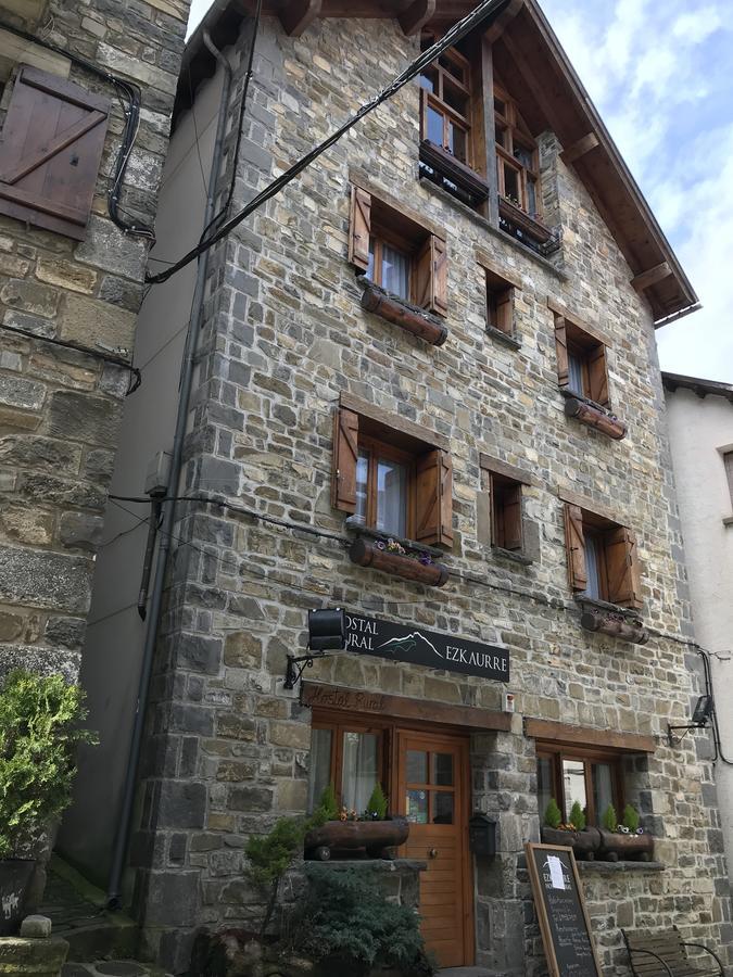 Hostal Ezkaurre Isaba Εξωτερικό φωτογραφία